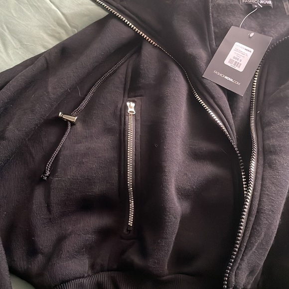 NWT- Fashion Nova Zip Up Jacket and Jogger Pants - Picture 8 of 8